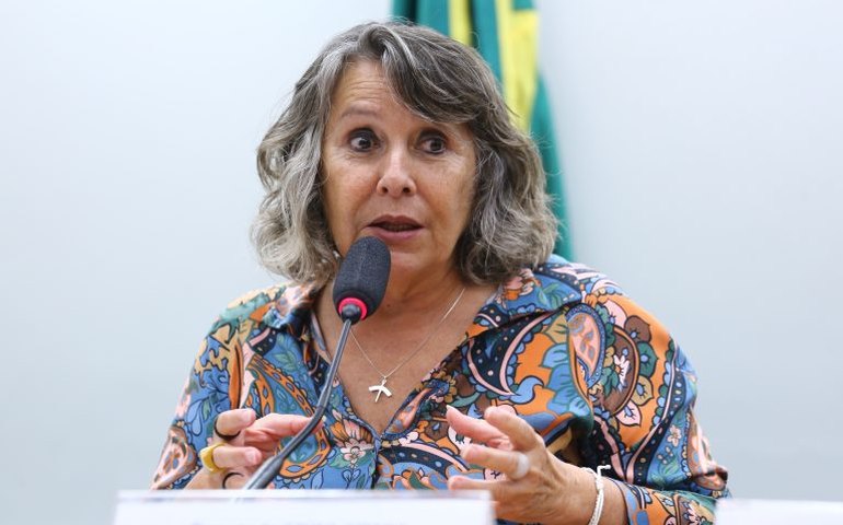 Comissão aprova abono de falta de empregado por quebra de prótese ortopédica