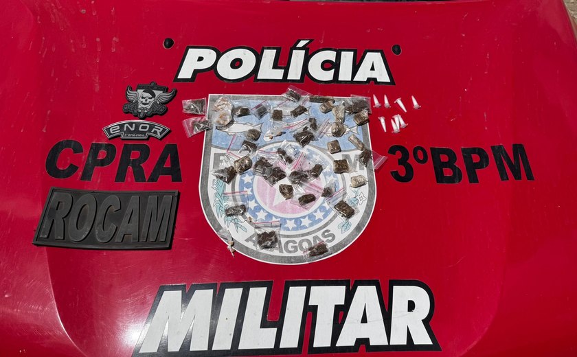 PM apreende arma, recupera veículos roubados e prende foragido da Justiça no Agreste