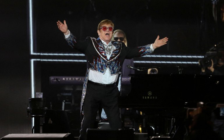 Como foi o último show da turnê de despedida de Elton John nos Estados Unidos