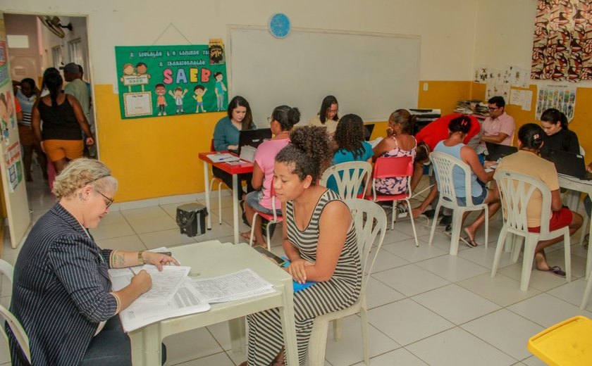 Governo de Alagoas e Prefeitura de Penedo levam serviços para moradores do Tabuleiro dos Negros