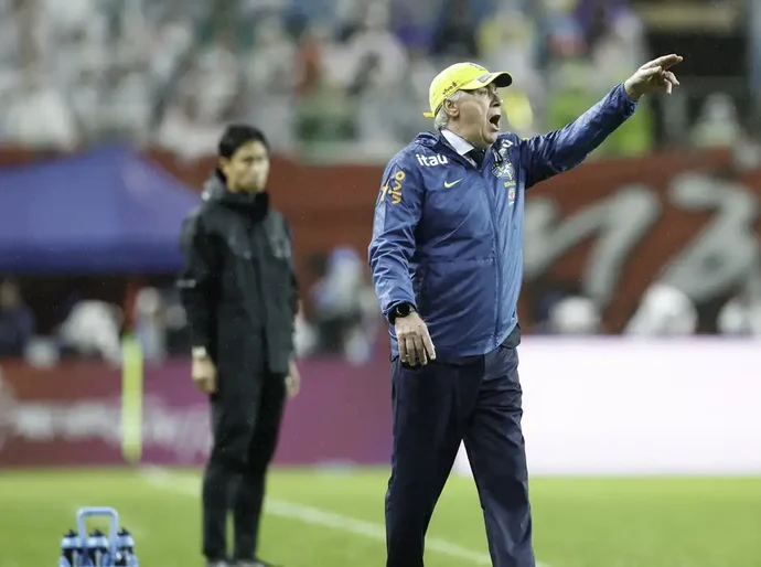 Ancelotti classifica goleada como bom início de trajetória para Copa