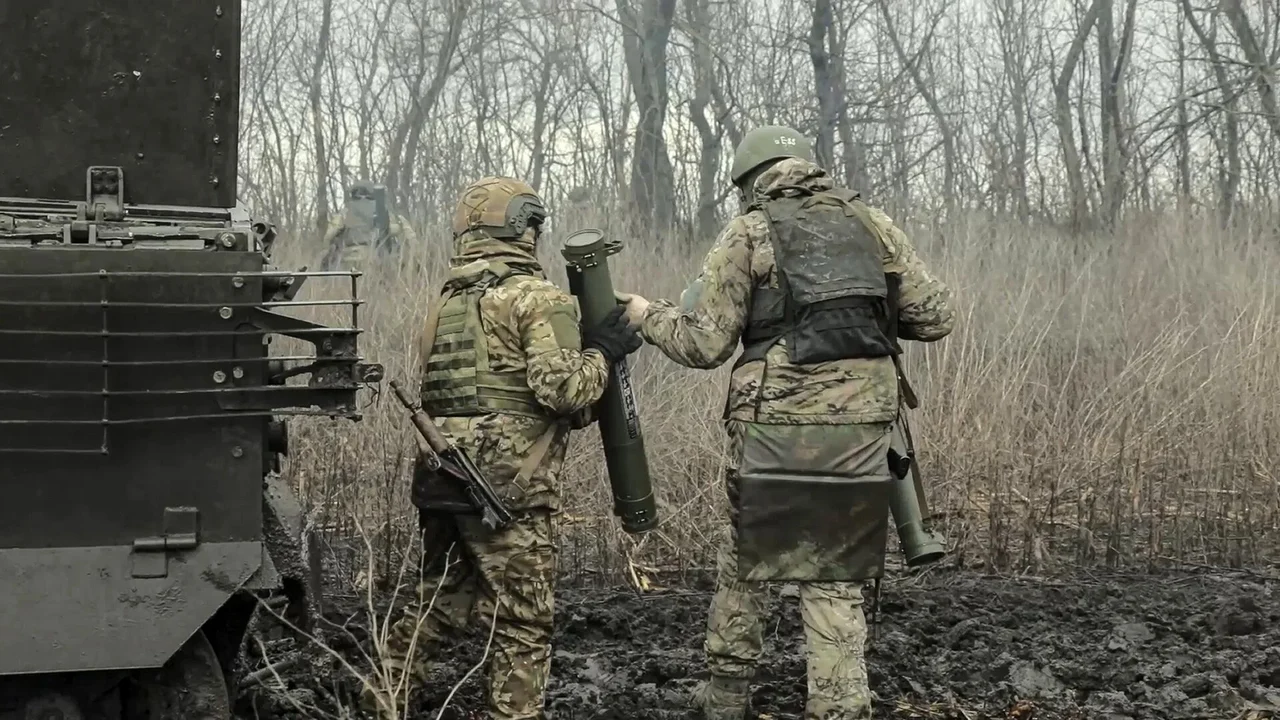Exército russo avança e libera mais um povoado em Donetsk