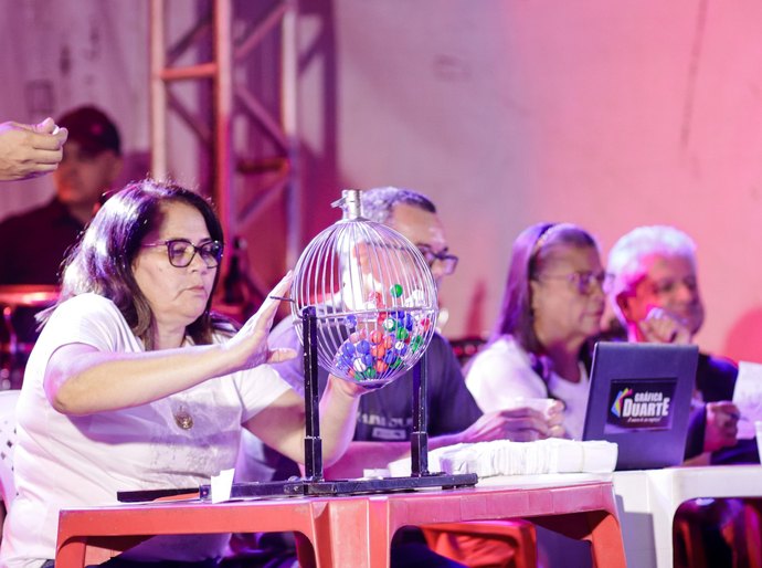 Palmeira: Tia Júlia prestigia evento em benefício da Paróquia Nossa Senhora Divina Pastora