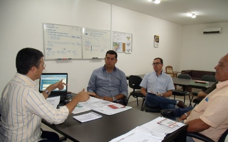 Emater e Junqueiro definem detalhes de termo de cooperação