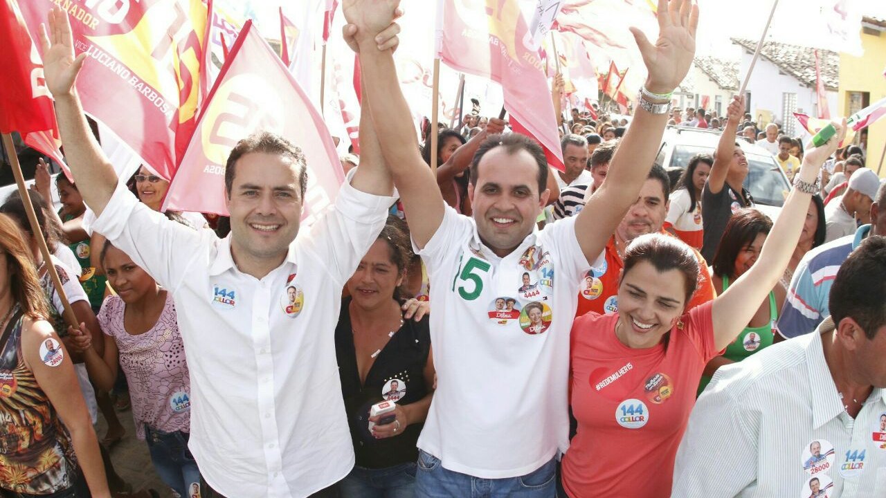 Eleições: Caravana de Renan Filho visita Alto Sertão