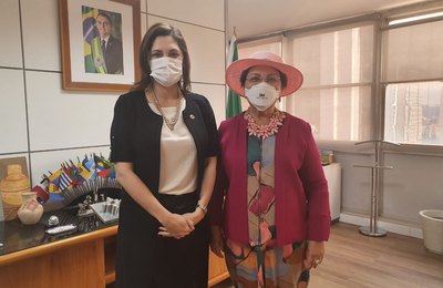 Tereza Nelma traz secretária Nacional de Políticas para as Mulheres e lança Centro de Convivência da Mulher