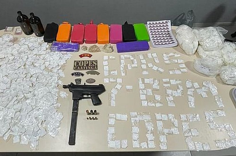 Homem é preso com metralhadora artesanal e drogas 'raras', em Ouro Branco