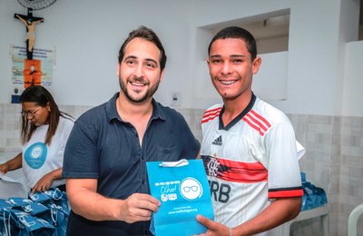 Parceria beneficia população de Penedo com consulta e óculos gratuitos