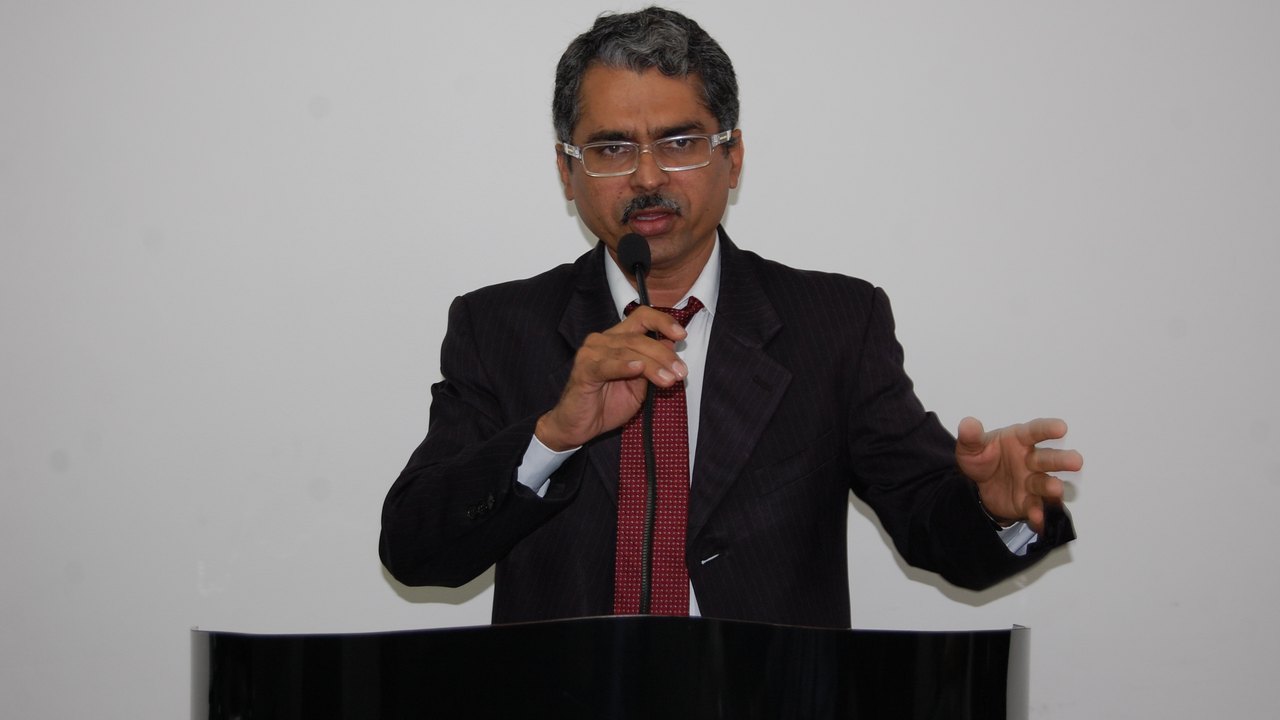 Edvaldo Nascimento critica abandono e falta de manutenção do Mercado Público