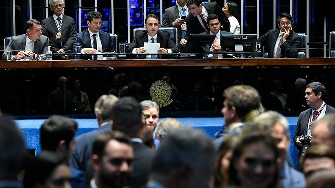 Senado vota criação de frente parlamentar de relacionamento com o Brics