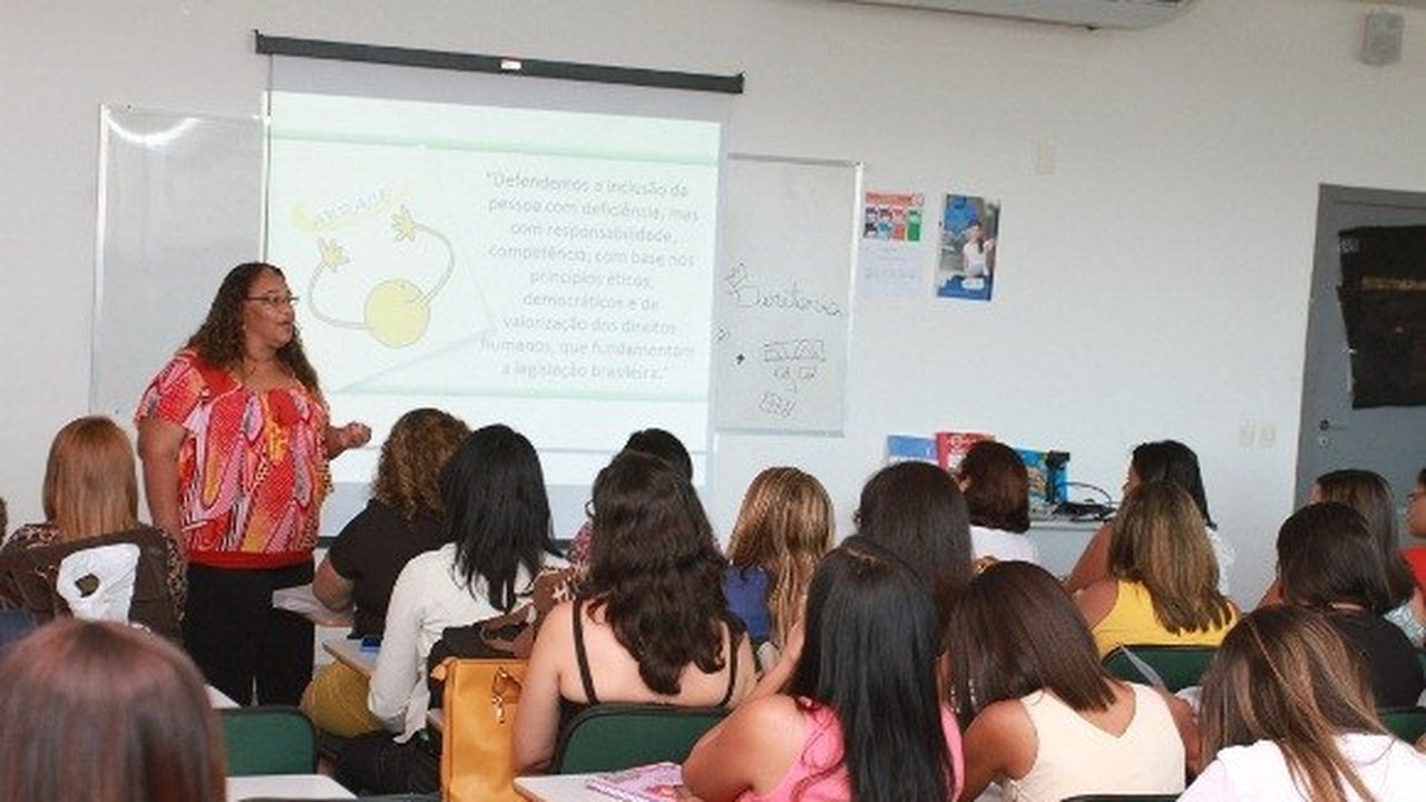 Assistência Social comemora Dia da Mulher com palestra sobre violência e gênero