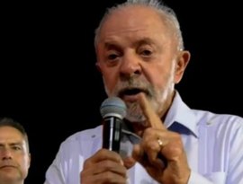 Campanha de Lula avalia concentração de eleitores na Avenida Paulista neste domingo, 4