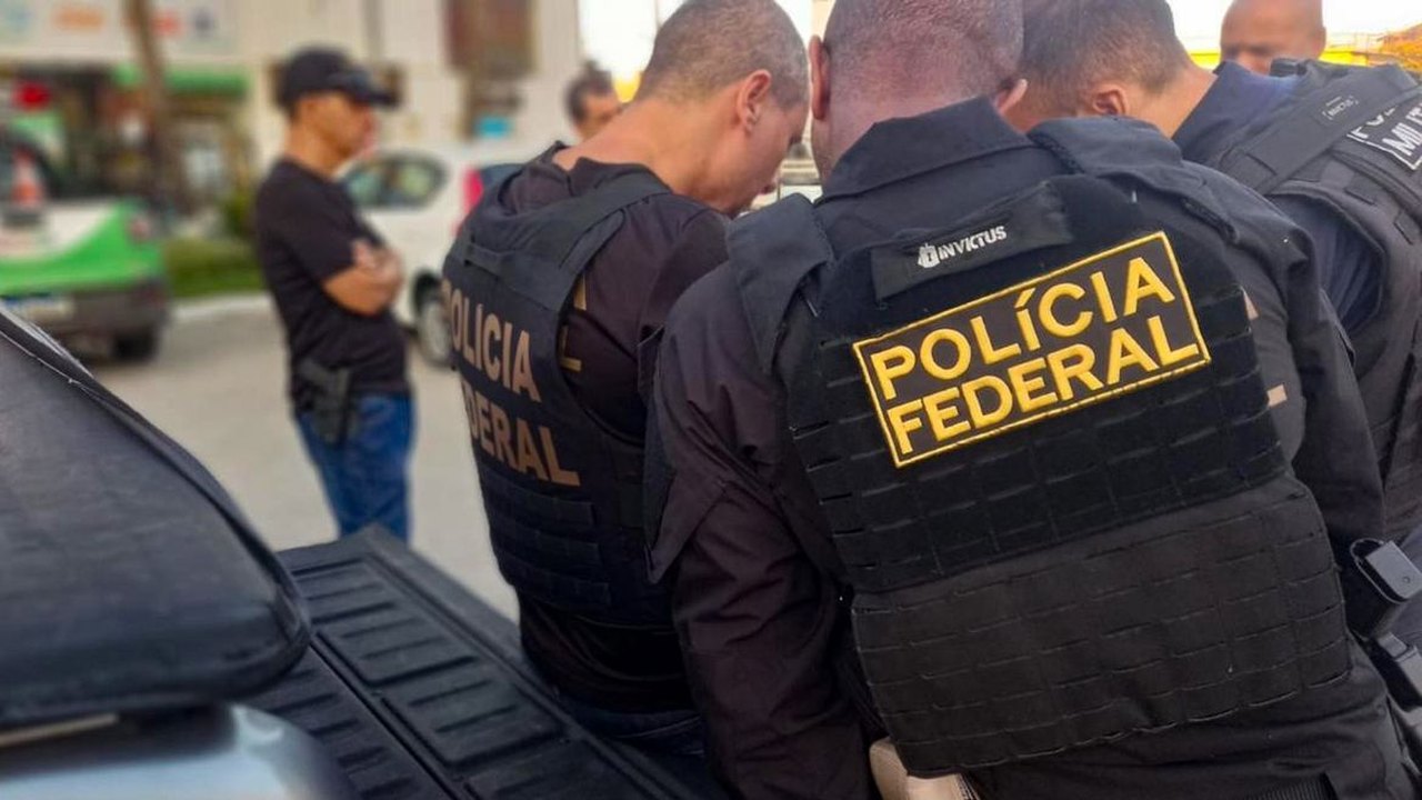 Operação da PF culmina na prisão de bicheiro, ex-presidente da Alerj e pastor