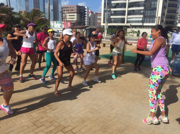 Semel leva aulão de dança retrô para a Academia Maceió
