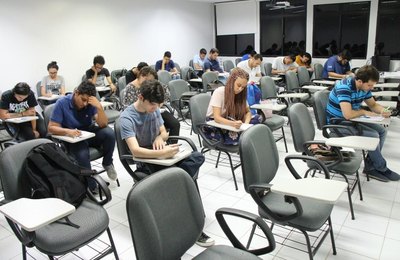 Esmal divulga lista de aprovados da seleção de estágio em Jornalismo