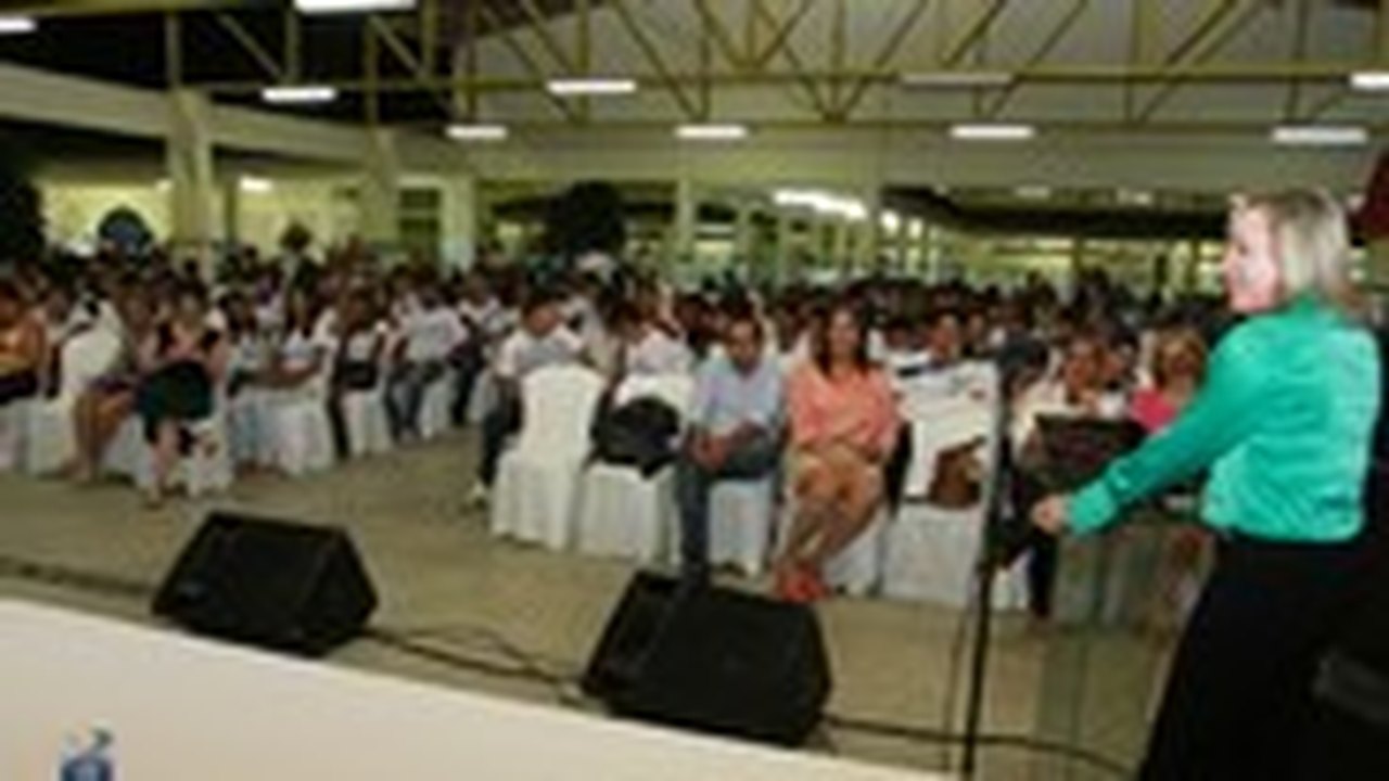 Alunos participam de aula inaugural do Pronatec em Teotônio Vilela
