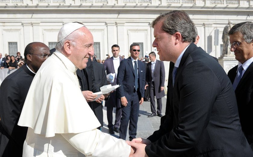 Marx Beltrão busca apoio do Papa para reforçar turismo religioso