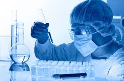 Regulamentação da pesquisa clínica no Brasil deve aquecer economia no país e movimentar R$6,3 bilhões por ano