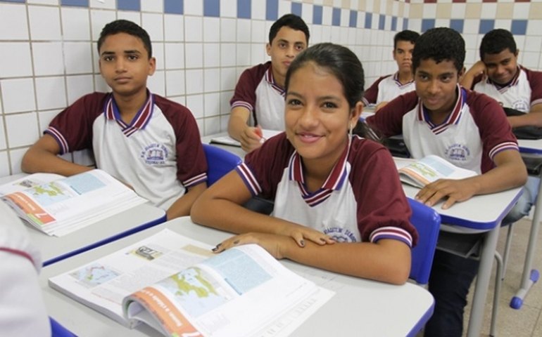 Educação oferta mais de seis mil vagas para novatos no Vale do Paraíba