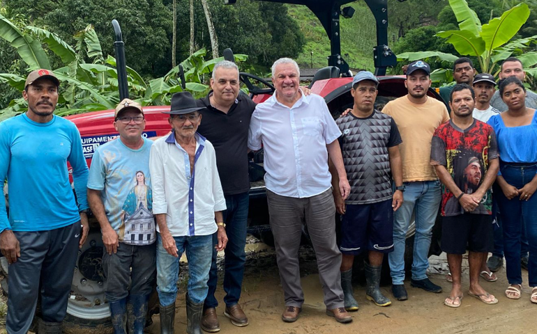 Alfredo Gaspar entrega maquinário agrícola e fortalece diálogo com a população de União e Murici