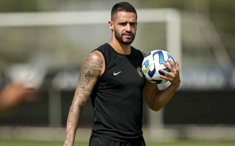 Renato Augusto treina normalmente e pode reforçar o Corinthians; Cássio e Fagner retornam