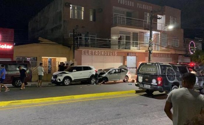 Carro do ex-jogador Neto Baiano, do CRB, deu perda total após batida