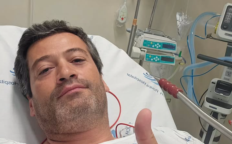 Líder de ultradireita de Portugal volta a se sentir mal em comício