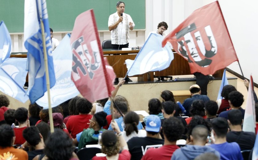 Soberania digital do Brasil requer autonomia tecnológica, diz deputado