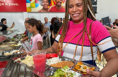 Governo de Alagoas inaugura Restaurante Popular Sabor com Coração no Jacintinho