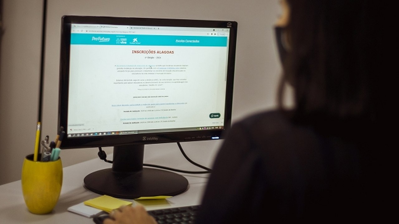 Seduc divulga prazo final para inscrições do projeto Escolas Conectadas