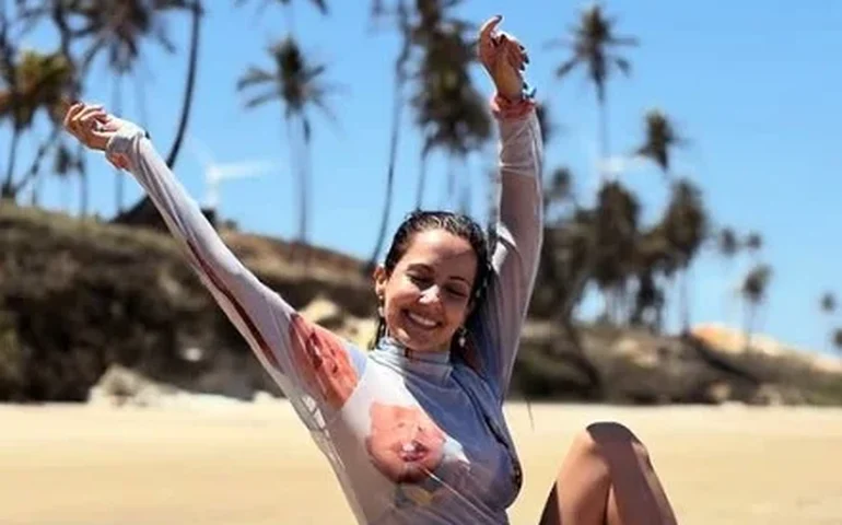 Maytê Piragibe reflete sobre 11 anos solteira e celibato: 'Coloquei o clitóris na mesa'