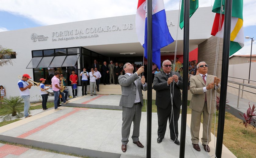 Judiciário entrega novo Fórum à população de Batalha