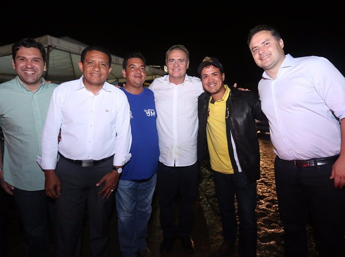 Em Palmeira, vaqueiros reconhecem luta de Renan em defesa da vaquejada