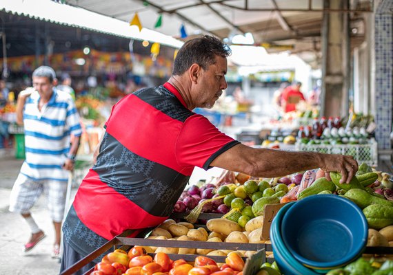 Confira horários de funcionamento de feiras e mercados públicos no feriado