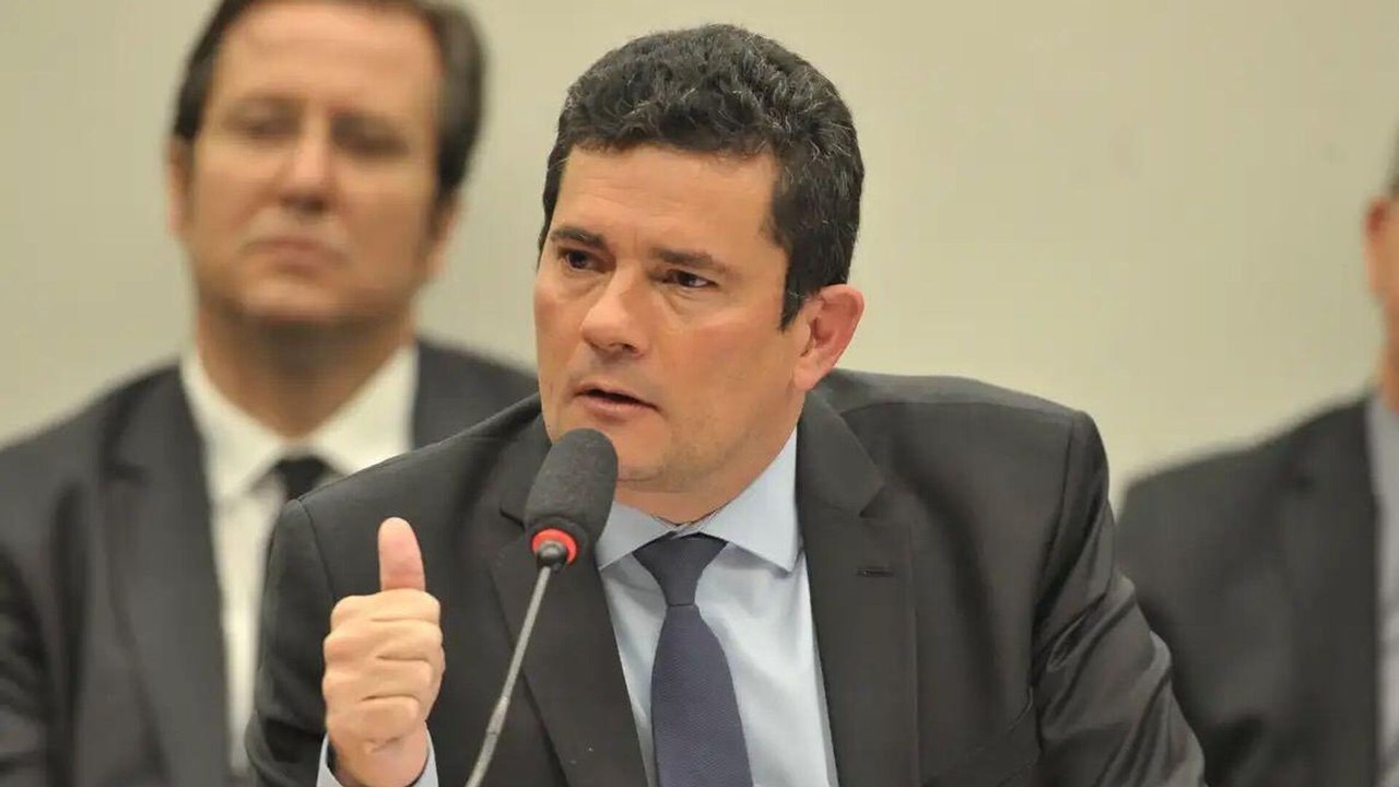 Sergio Moro lidera corrida ao governo do Paraná, diz pesquisa