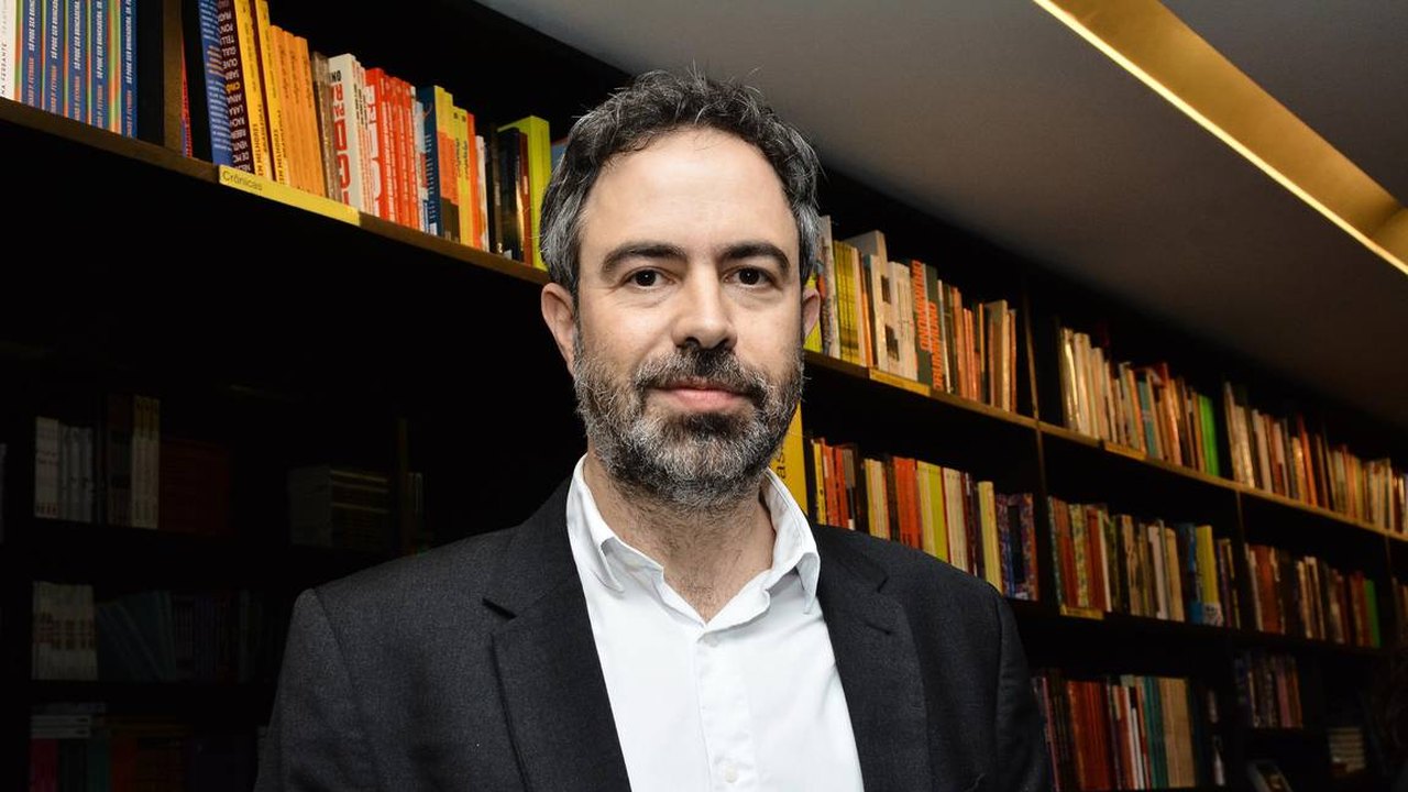 Cassiano Elek Machado é o novo diretor editorial do Grupo Record