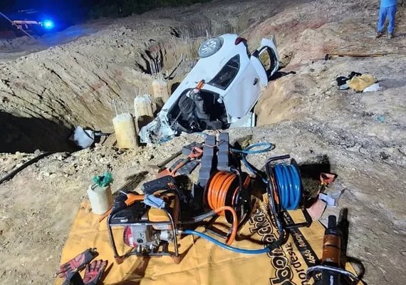 Acidente em Marechal Deodoro deixa três mortos e dois feridos na BR-424