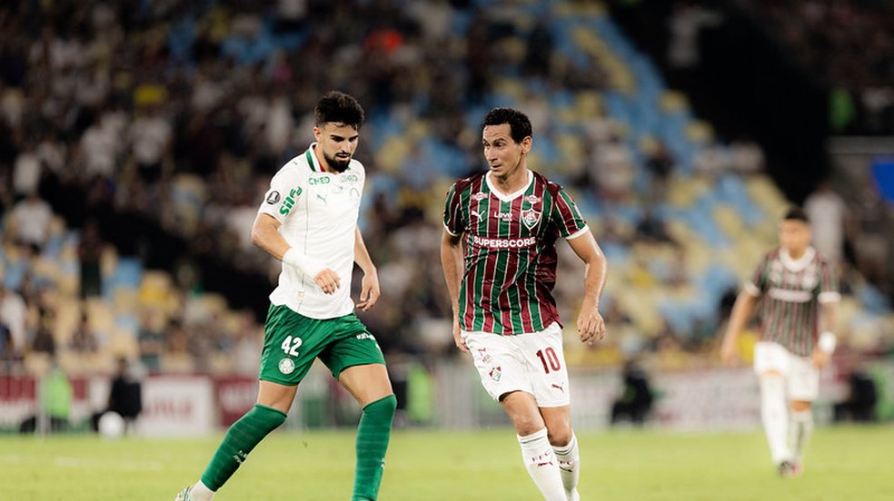 Palmeiras vence Fluminense e sai em vantagem por vaga na final da Libertadores