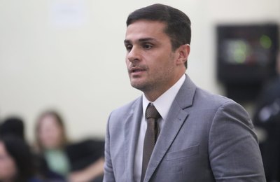 Deputado Alexandre Ayres apresenta projeto de lei que proíbe uso de maconha em locais públicos em Alagoas
