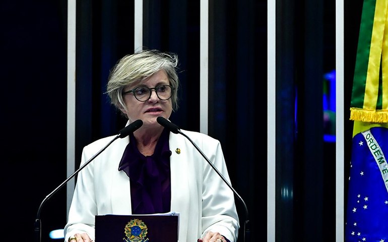 Margareth Buzetti defende ampliação do direito à cirurgia de reconstrução dos seios