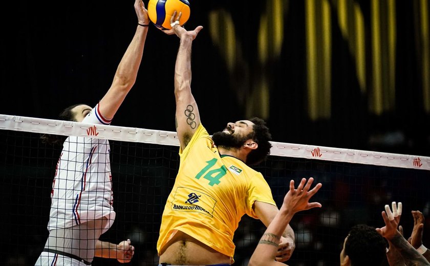 Seleção Brasileira de vôlei masculino perde da França na Liga das Nações