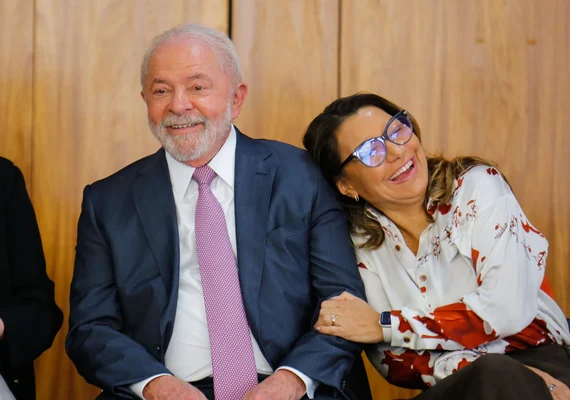 Lula deve ficar internado esta semana em companhia de Janja