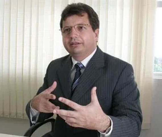 Campanha Eleitoral. Liberdade de Imprensa. Os limites da intervenção do Poder Judiciário