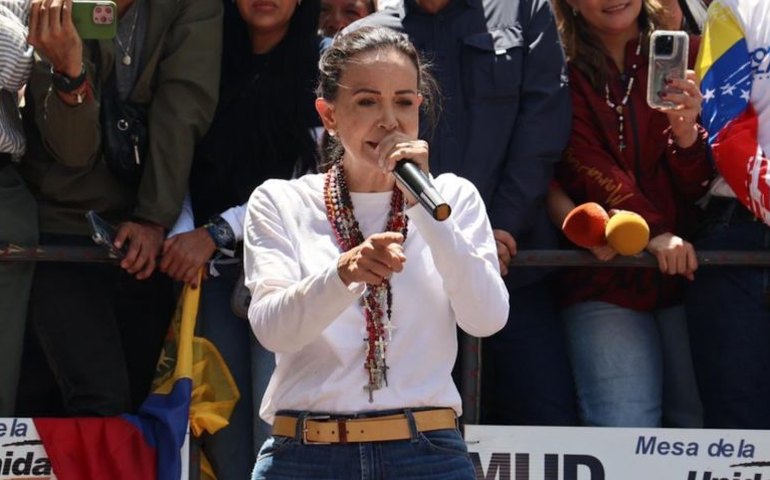 Maduro iniciou conflito que Trump busca encerrar, afirma María Corina Machado