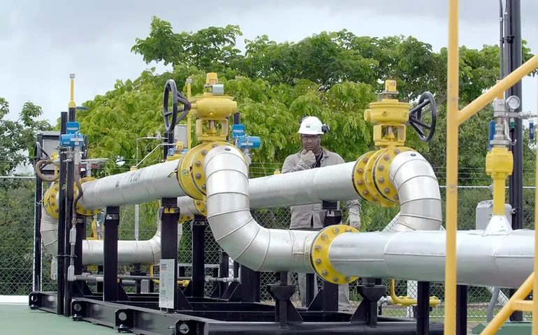 CNPE aprova regras sobre PPSA que podem reduzir em até 40% preço do gás natural