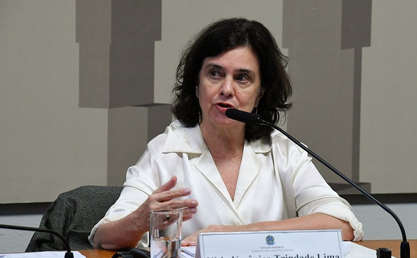 Ministra da Saúde nega mudanças na gestão de hospitais federais no Rio