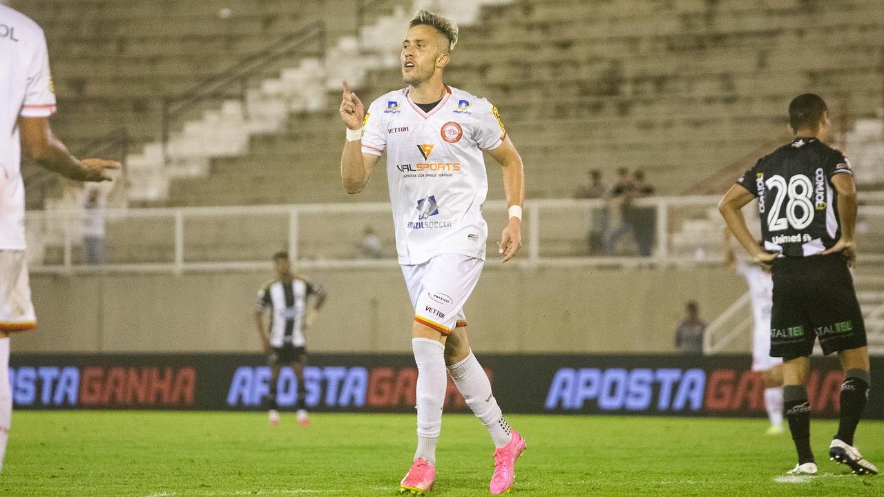 Guarani bate Tombense, emplaca 3ª vitória seguida e se consolida no G-4 da Série B