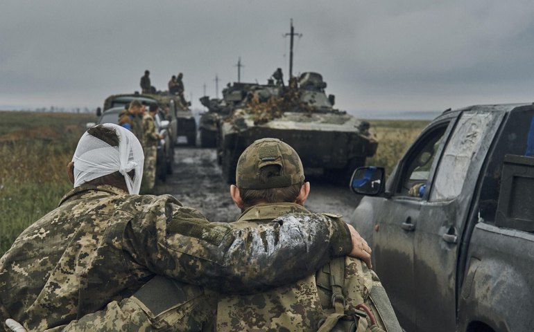 'Padrão OTAN' dificulta resposta ucraniana e garante avanço russo recorde em Donbass, diz analista