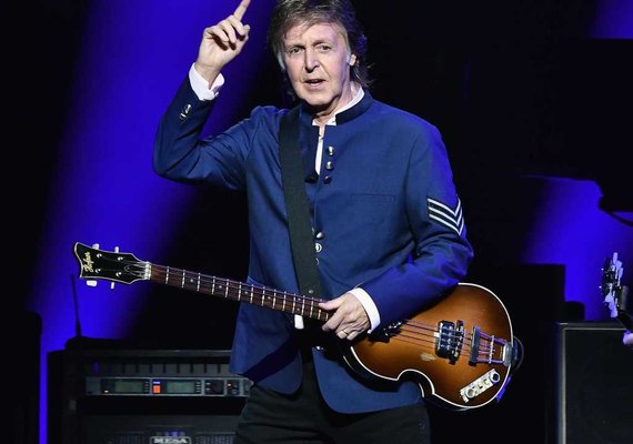 Paul McCartney lança duas músicas de uma só vez