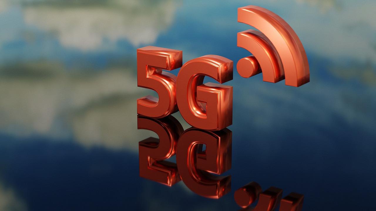 Claro e TIM divulgam cobertura inicial 5G para Curitiba, Goiânia e Salvador